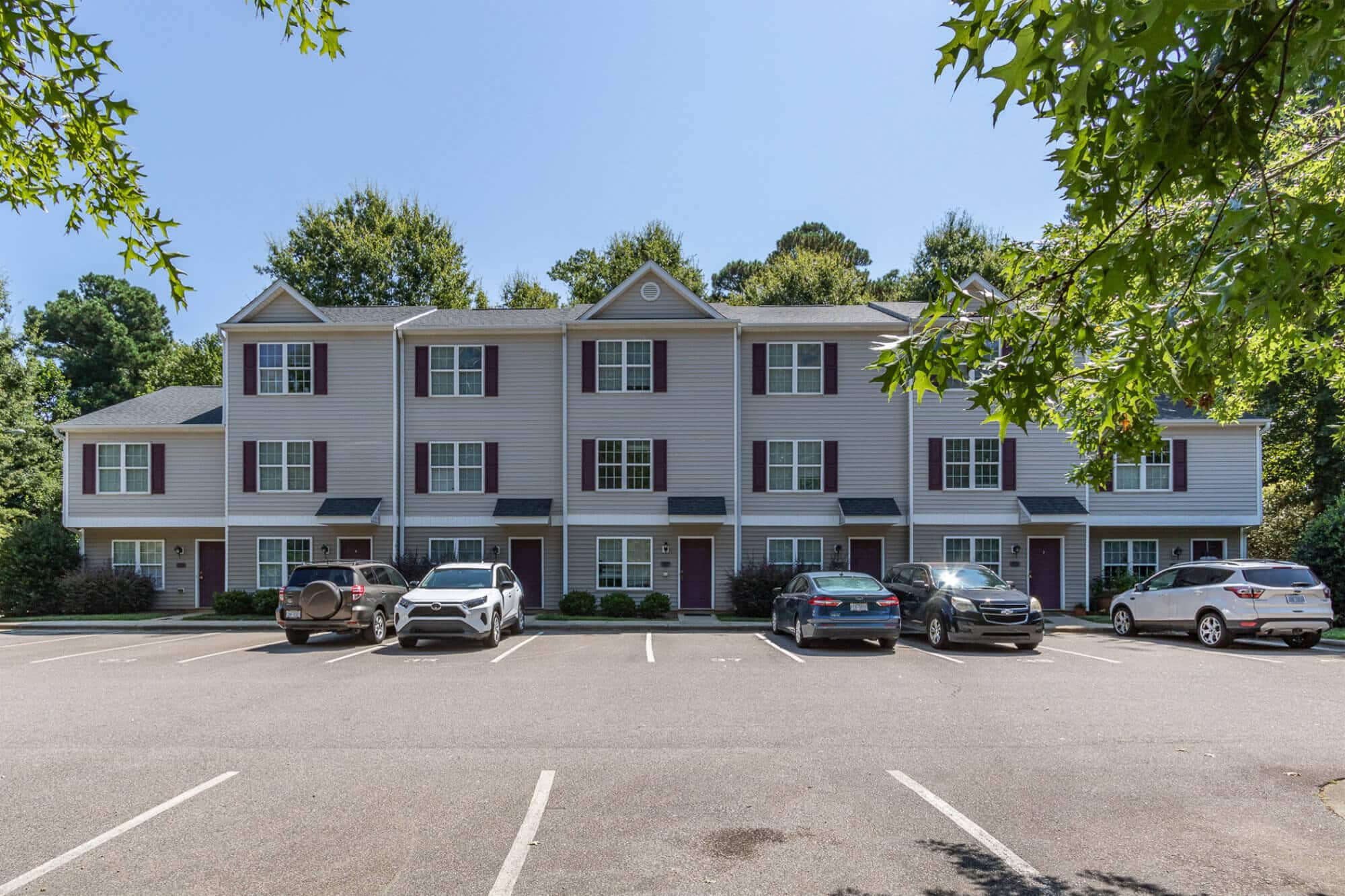 raleigh off campus red wolf crossing off campus apartments near nc state university raleigh north carolina community building exterior parking lot