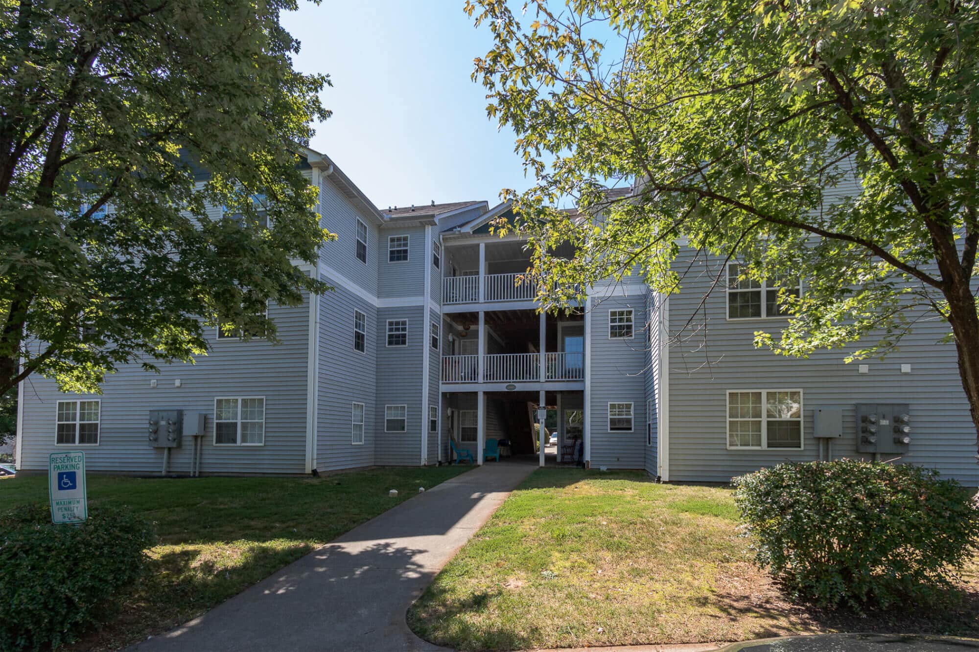 raleigh off campus university woods off campus apartments near nc state university raleigh north carolina building exterior