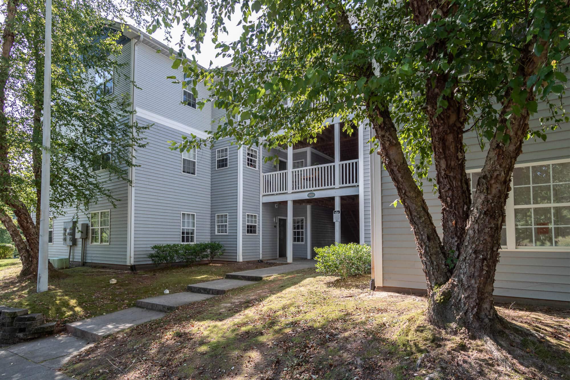 raleigh off campus university woods off campus apartments near nc state university raleigh north carolina community building exterior sidewalk breezeways