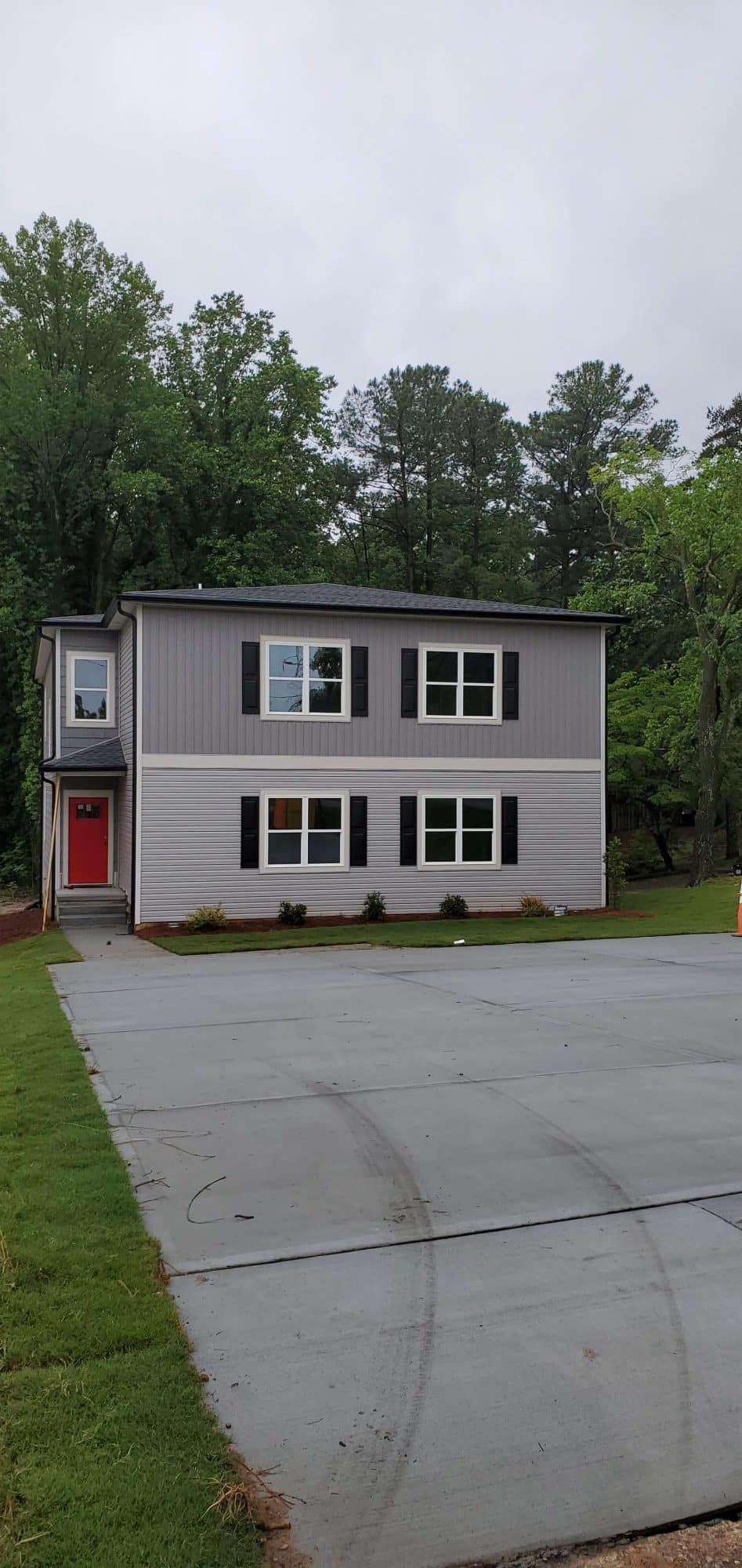 raleigh off campus apartments marcom st off campus apartments near nc state university building exterior driveway